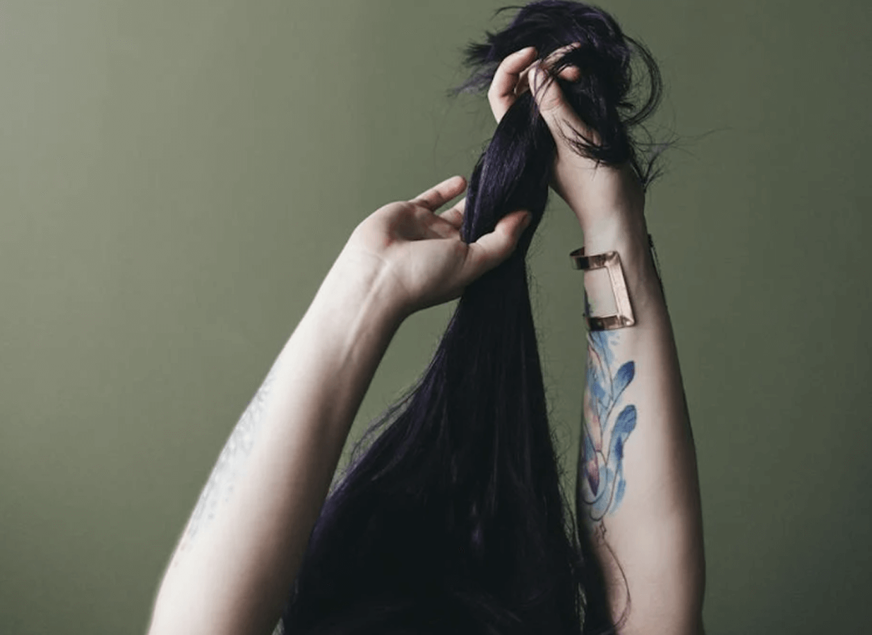 Flure Blog — Stories, Dating & Explorationship Articles A Guide to Hair Pulling
