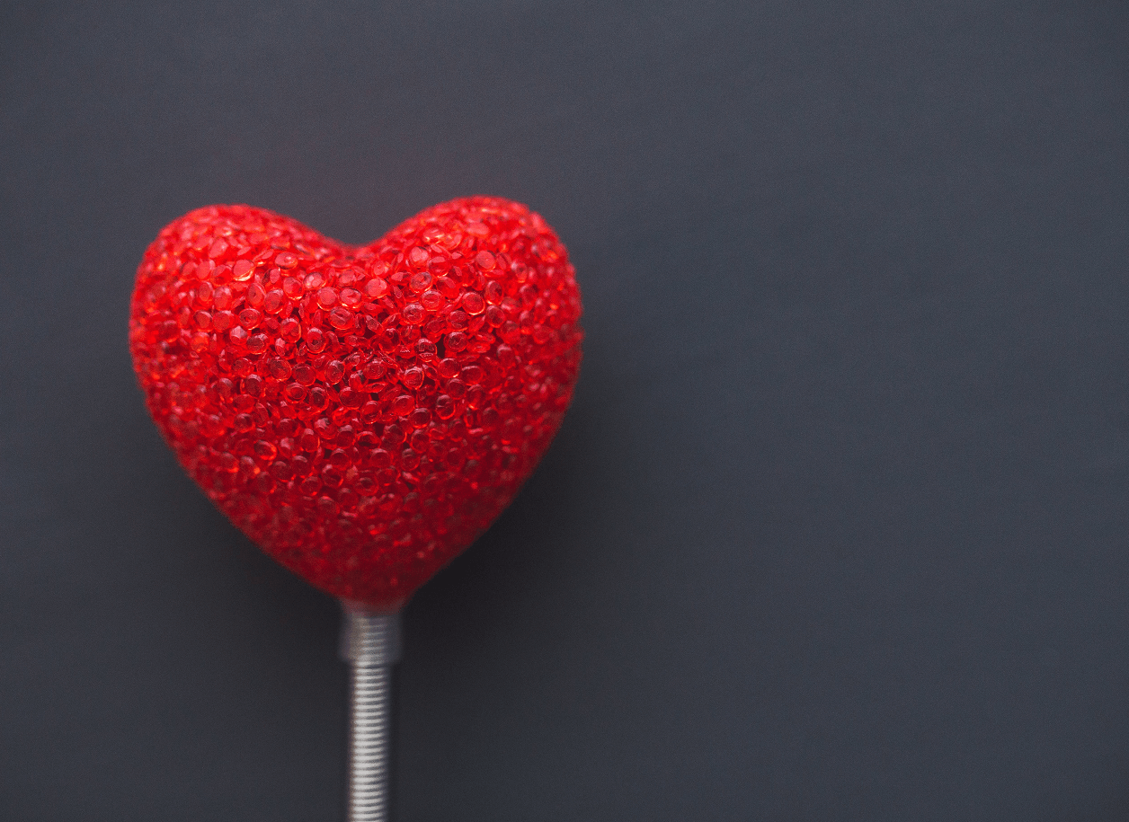 Flure Blog — Stories, Dating & Explorationship Articles Love Bombing Definition Signs How to Deal with It