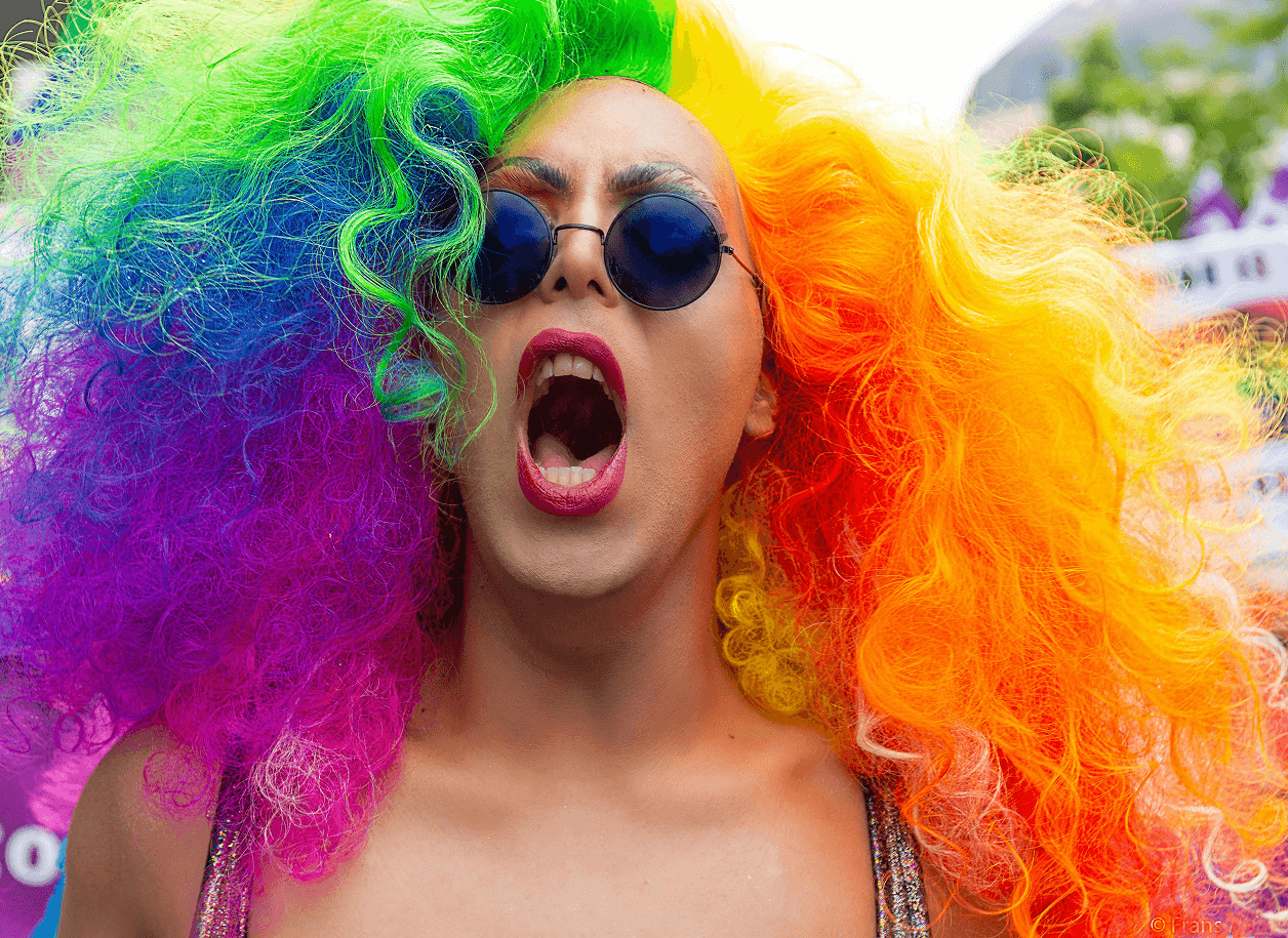 Flure Blog — Stories, Dating & Explorationship Articles What Does It Mean To Be Queer