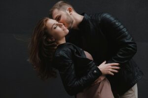 Flure Blog — Stories, Dating & Explorationship Articles pexels shvets 2626721